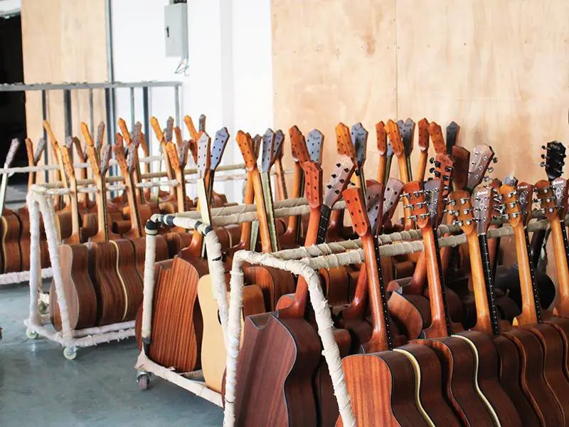 Guitar workshop production line-27